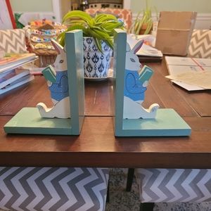 Bookends